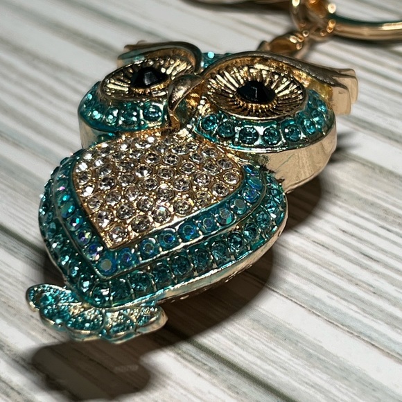 NEW Rhinestone Owl Key Chain/Bag Charm, Teal/Blue on Gold Toned Zinc Alloy - Picture 3 of 6